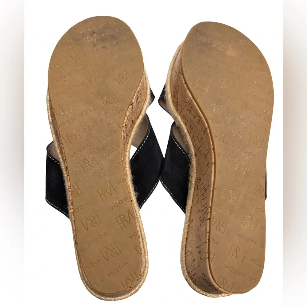 Pelle Moda Black and Tan Platform Espadrille Wedges 7.5